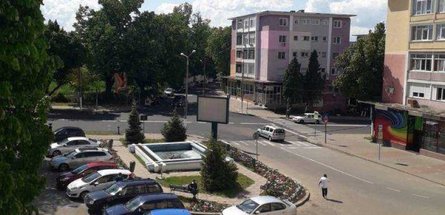 Apartament 4 camere de inchiriat