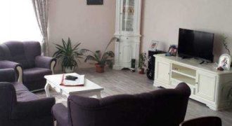 Casă 6 dormitoare și 4 băi Casă 6 dormitoare și 4 băi
