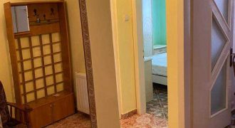 Apartament 3 camere decomandat, centru/Vandut Apartament 3 camere decomandat, centru/Vandut